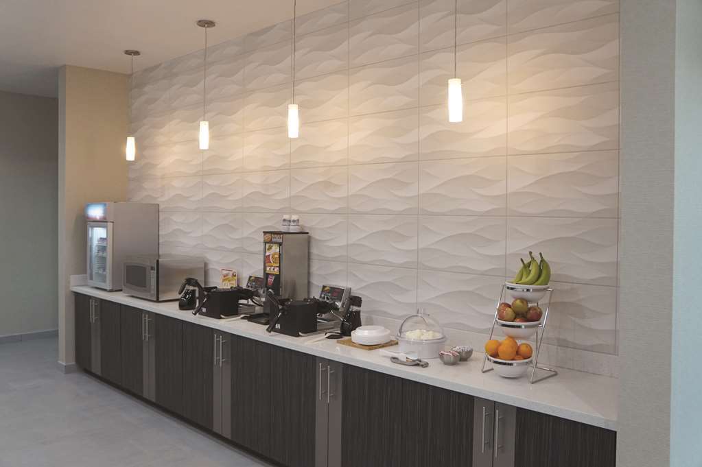 La Quinta By Wyndham Dallas Plano - The Colony Létesítmények fotó